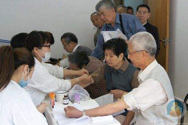 健康一体机通过主控板将数据传递 健康一体机通过主控板将数据传递